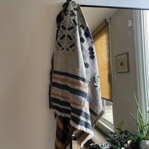 Cozy Reversible Winter Scarf in Grey & Brown Pattern - One Size